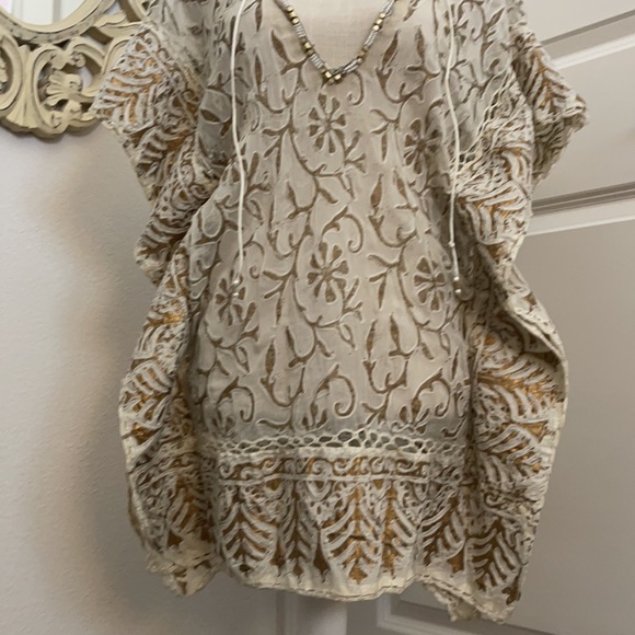 Gorgeous beach cover from Kareenas in size small - Picture 4 of 12